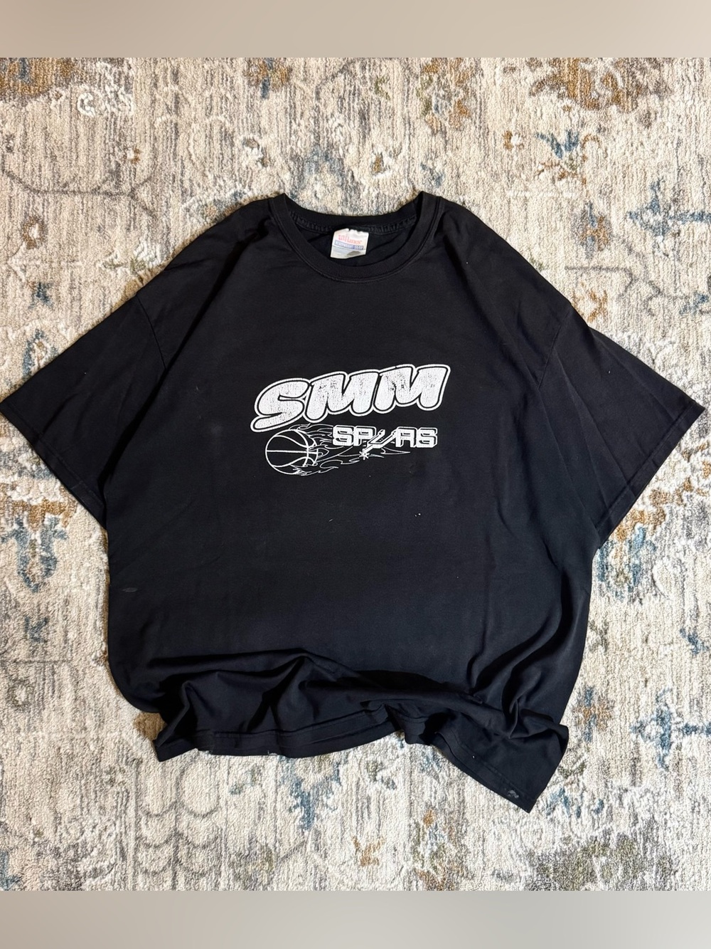 Vintage San Antonio spurs basketball black Hanes tshirt